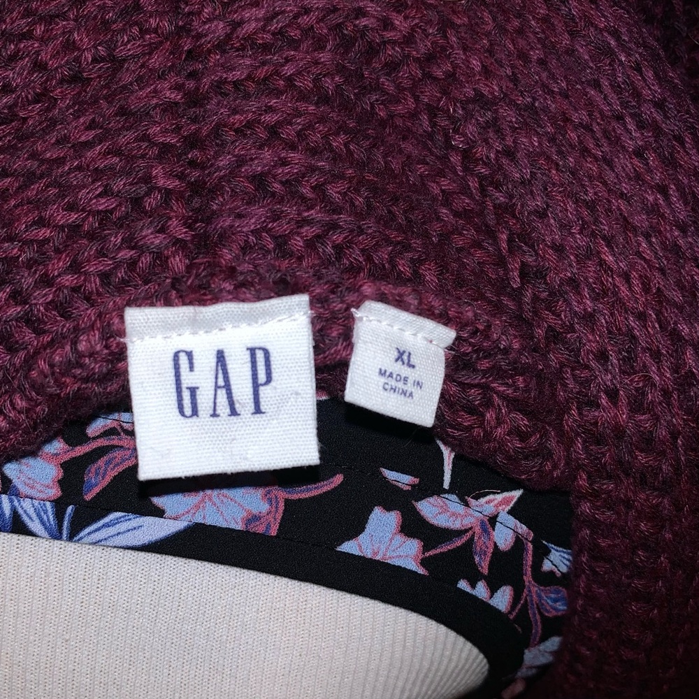 GAP Women's Deep Burgundy Wine Cardigan Sweater Vest XL - Picture 2 of 7